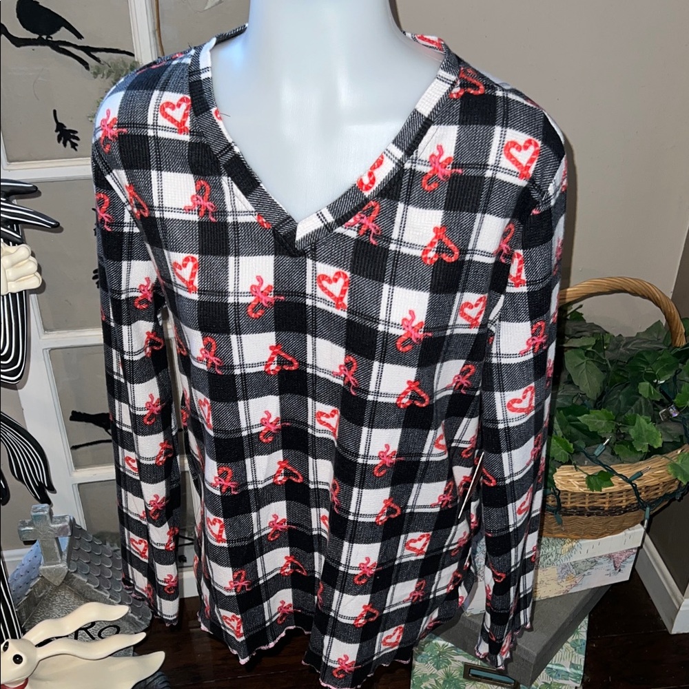 Sam & Olivia holiday pajama sleep top